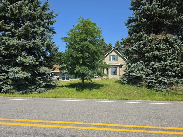 4020 Hilltop Rd, Grawn, MI 49637