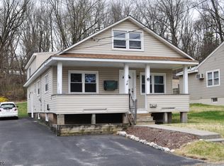 12 Wausau St, Ogdensburg, NJ 07439