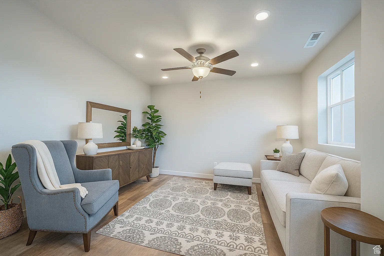 3 bed, 2.5 bath, 1795 sqft, $1,950 — Photo 1