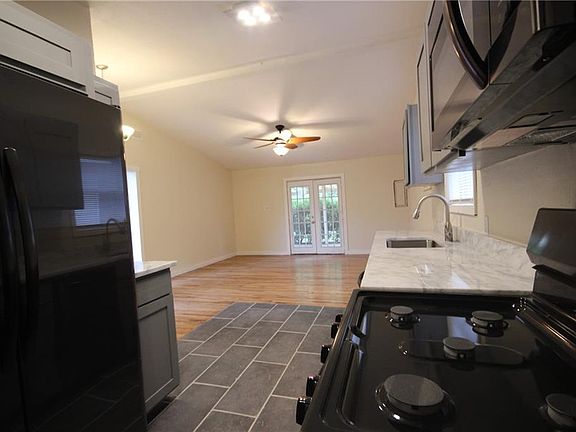 5th image of 1619 Glenvalley Dr
