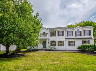 104 E Oakmont Way, Northfield, OH 44067