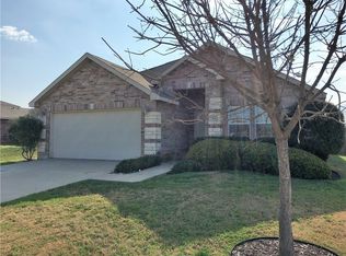 1225 Krista Dr, Burleson, TX 76028