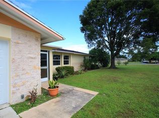 200 Fireside Ct, Lehigh Acres, FL 33936