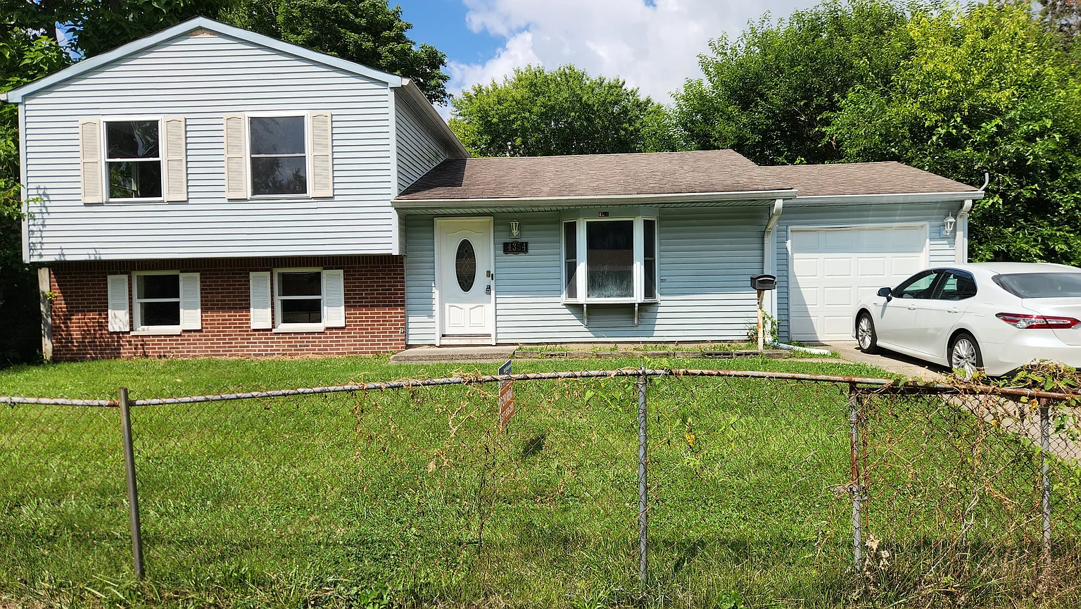 4354 N Kenmore Rd photo 1
