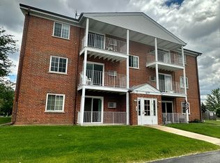 677 Marilyn Ave APT C, Glendale Heights, IL 60139