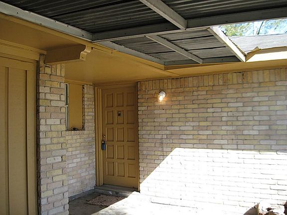 4th image of 3619 Otterbury Dr