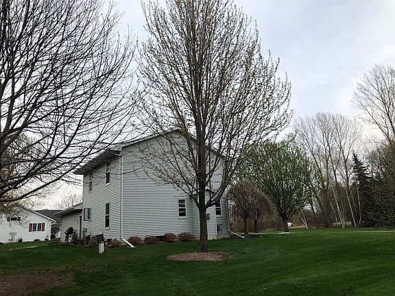 5th image of 211 Carey Ct