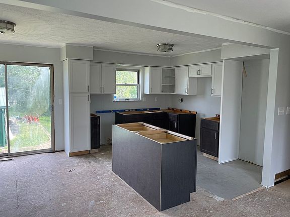 4th image of 408 Parkview Dr