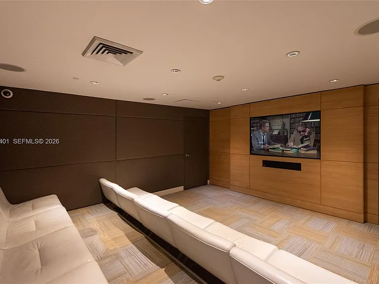 950 Brickell Bay Dr #4403 — Photo 17