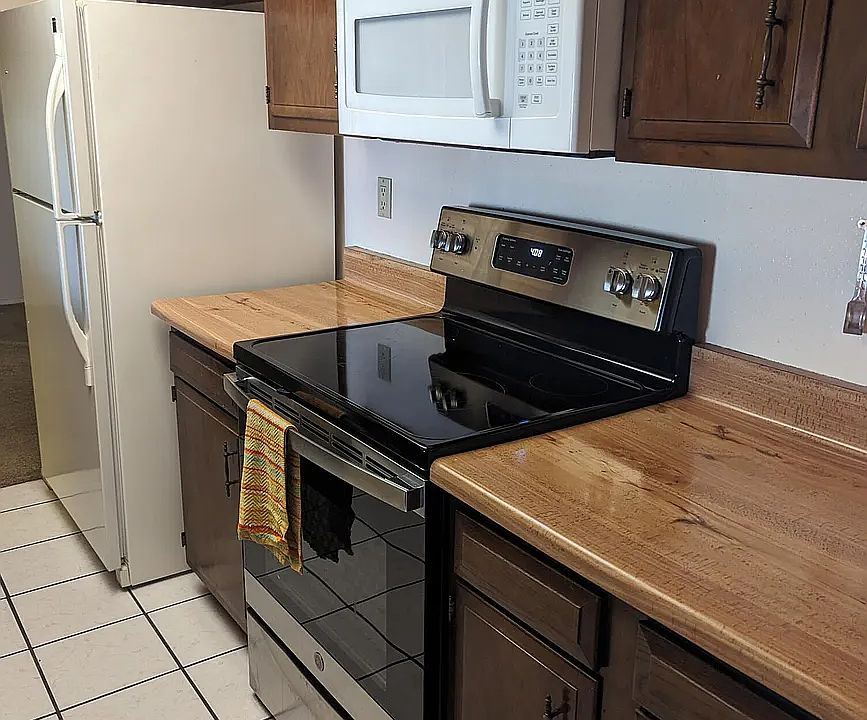 1st image of 8419 N 31st Ln