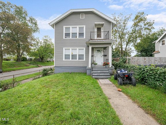 3rd image of 1301 Goodale Ave