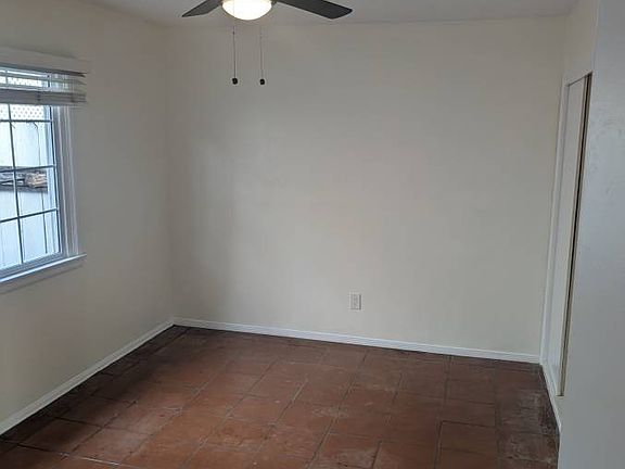 5th image of 406 1/2 S Myers St