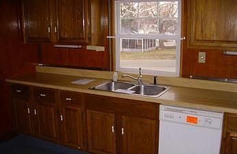 4th image of 600 S 16th St