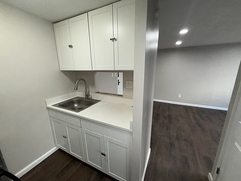 3022 W.14 Lofts — Photo 8