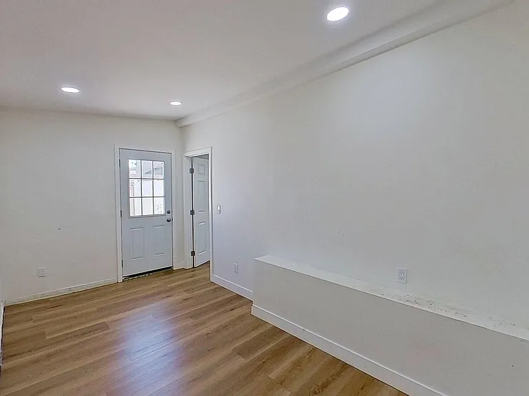 5924 Whitewood Ave — Photo 11