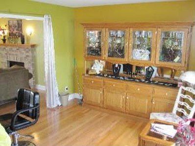 4th image of 630 Peony Ln