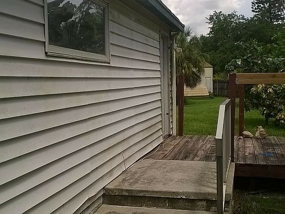 5th image of 15491 Olive Cir