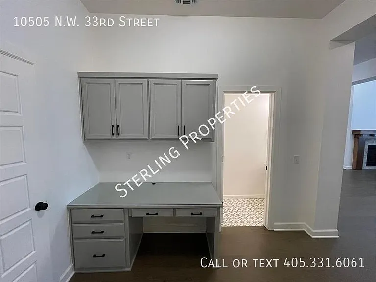 10505 N West 33rd St — Photo 33