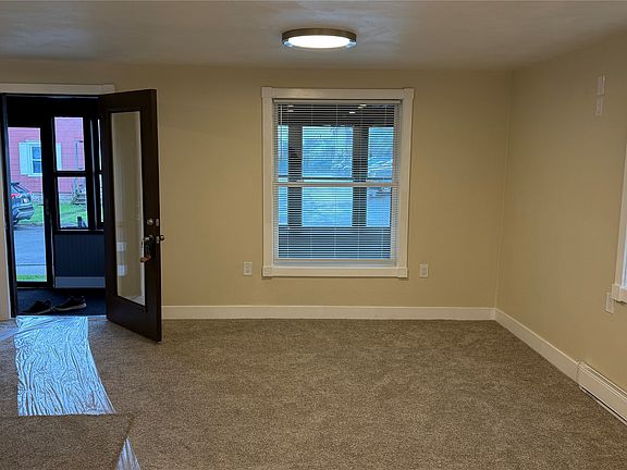4th image of 12 1/2 N Loder Ave