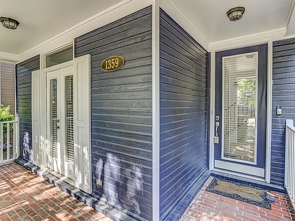2nd image of 1359 Island Pl E