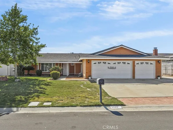 3090 Bronco Ln, Norco, CA 92860
