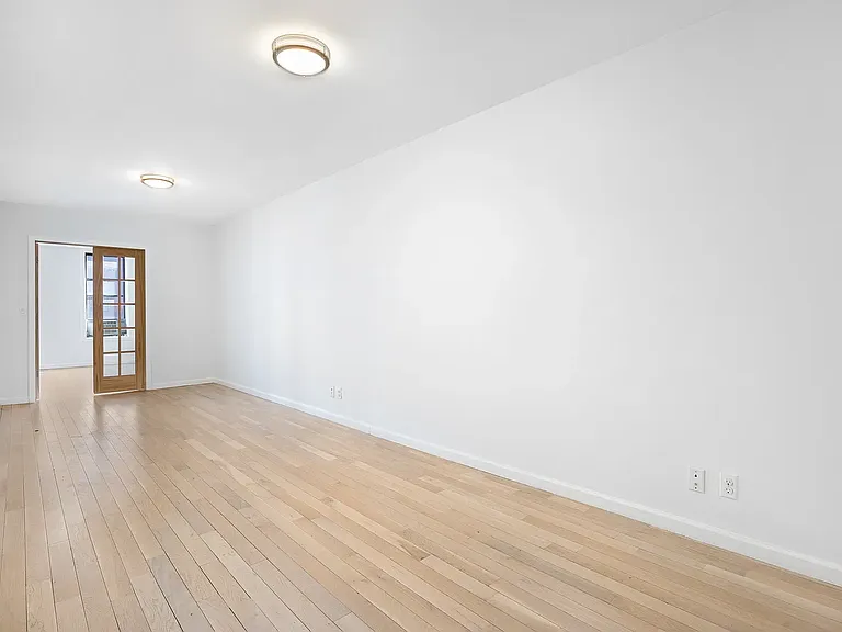 116 Bedford Ave #3L — Photo 14