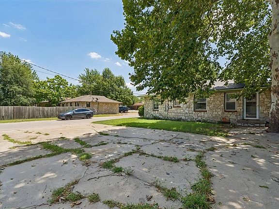 4th image of 6815 NW 50th St
