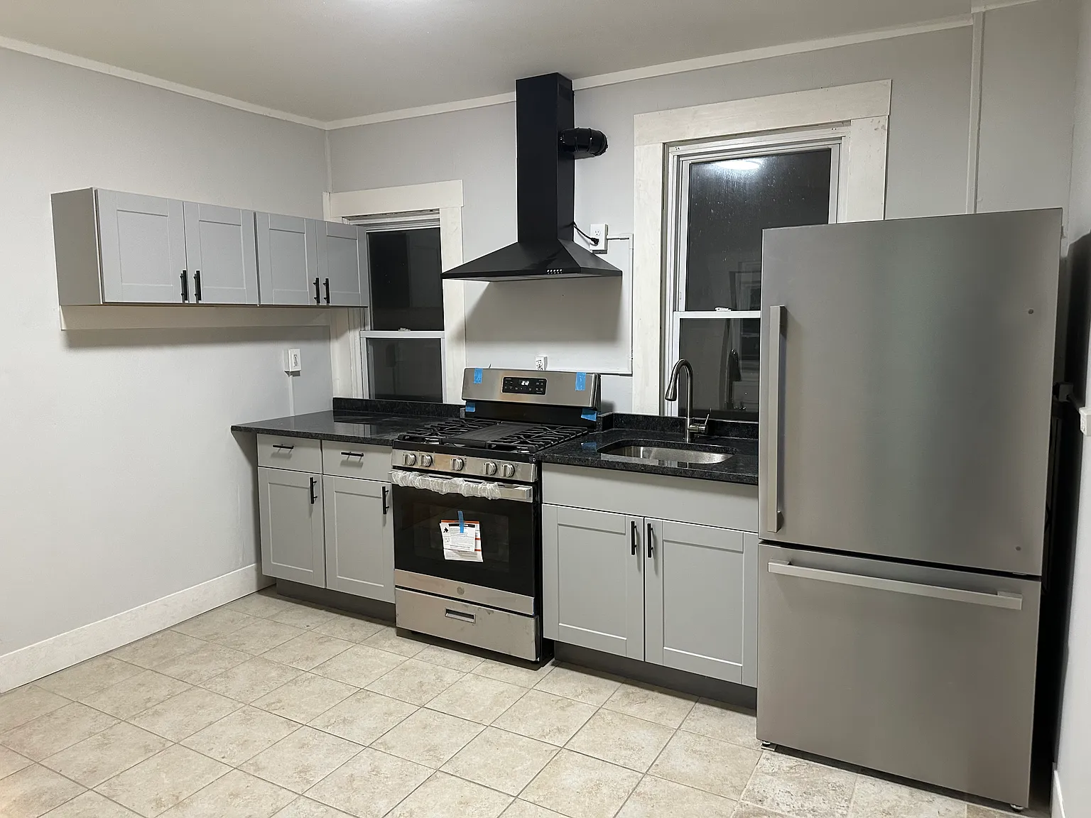 52 Gifford Ave — Photo 1
