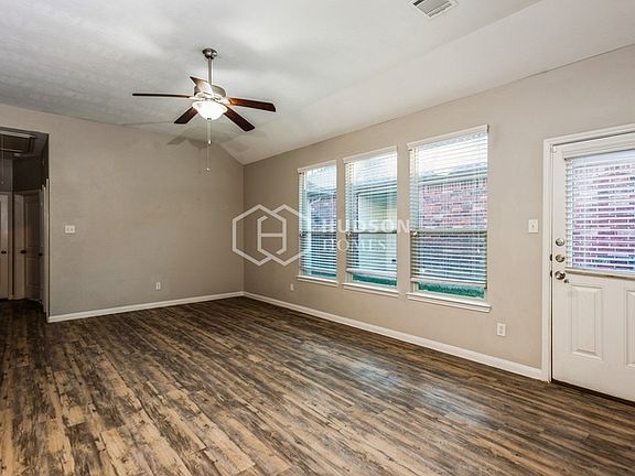 3rd image of 11243 Glen Forest Dr
