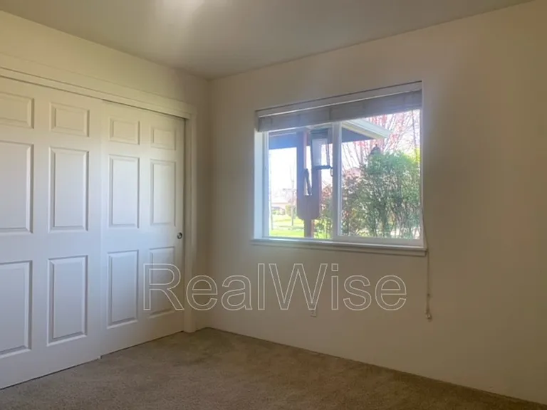 1188 SW Derek Ln — Photo 9
