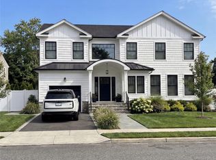 134 Colony Lane, Syosset, NY