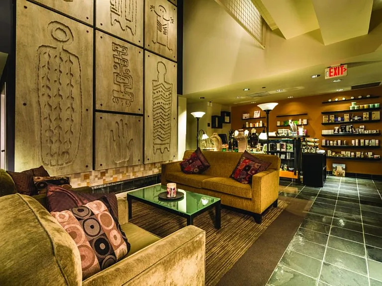 Building's Lounge