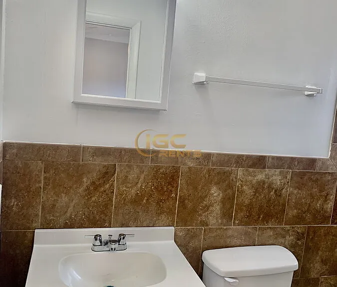 1628 Mitchell St #2A — Photo 8