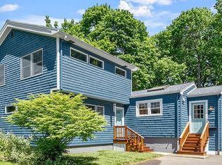 6 Smith Ln #6, Manchester, MA 01944