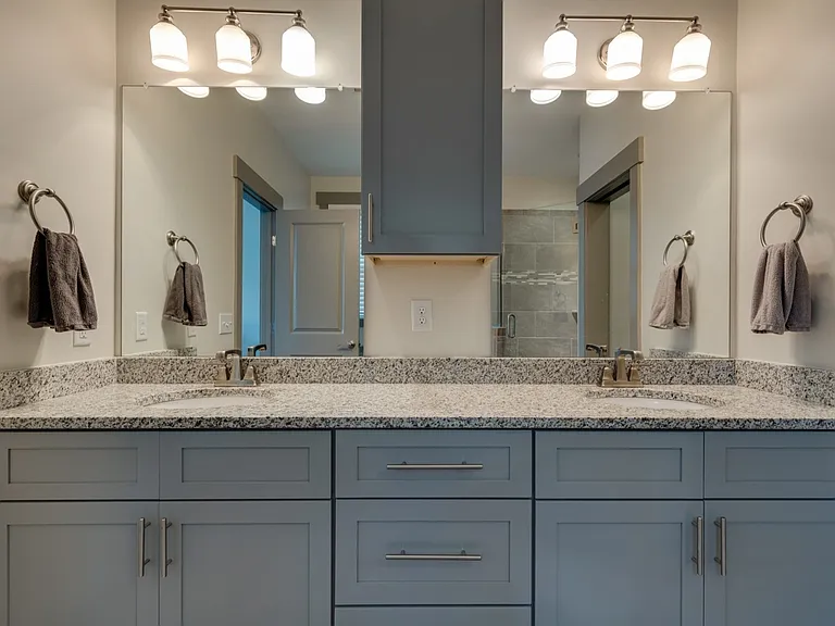 1813 Sherwood Ln — Photo 14