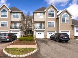 222 Rip Van Dam Ct, Belle Mead, NJ 08502