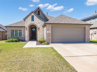 409 Ben Thomas St, Burleson, TX 76028