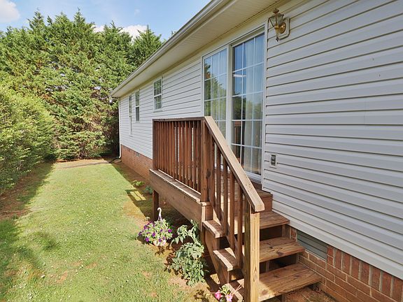 5th image of 103 Mannon Ct