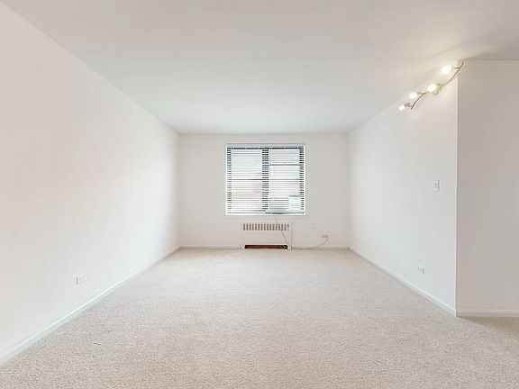 5th image of 32-25 88th St #D505