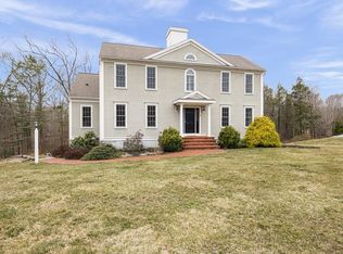 11 Henrys Ln, Norwell, MA 02061