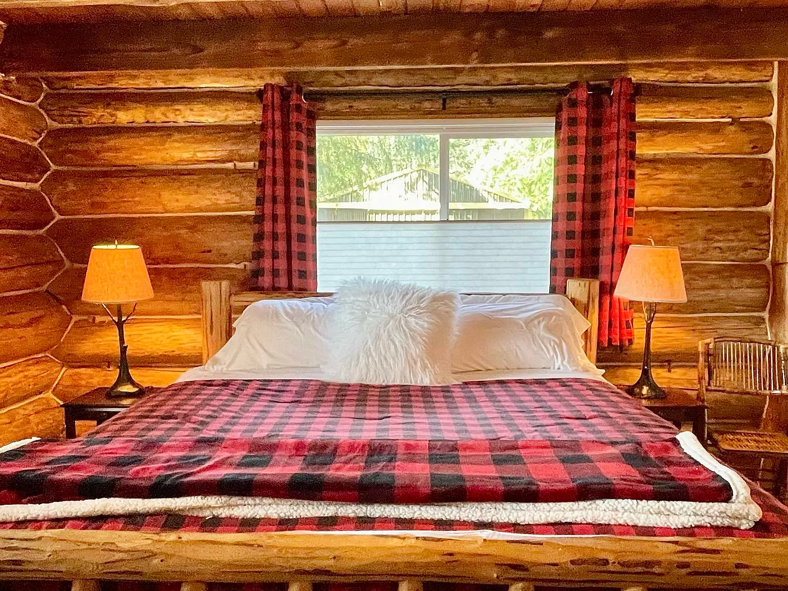Camano Log House — Photo 4