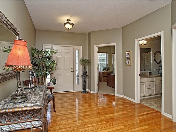 2nd image of 7862 Rockdove Ln