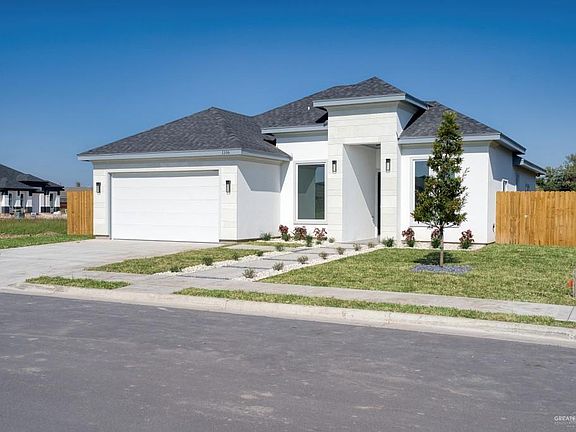 3rd image of 1106 Moses Dr