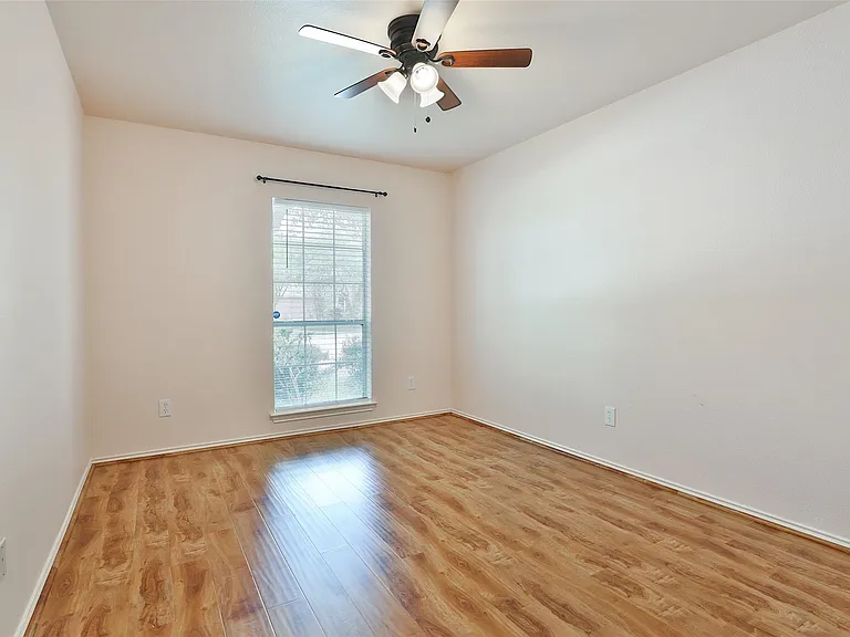 26738 Abbey Springs Ln — Photo 24