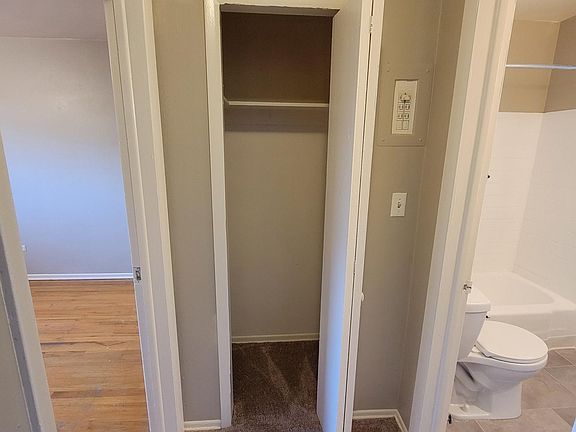 4th image of 3054 W Colorado Ave