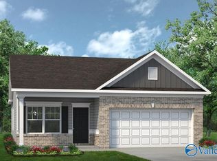 214 Fairbrook Dr, New Market, AL 35761