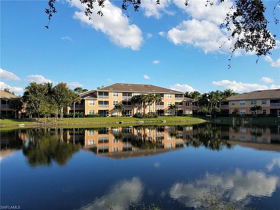 2nd image of 9631 Spanish Moss Way Unit 3926
