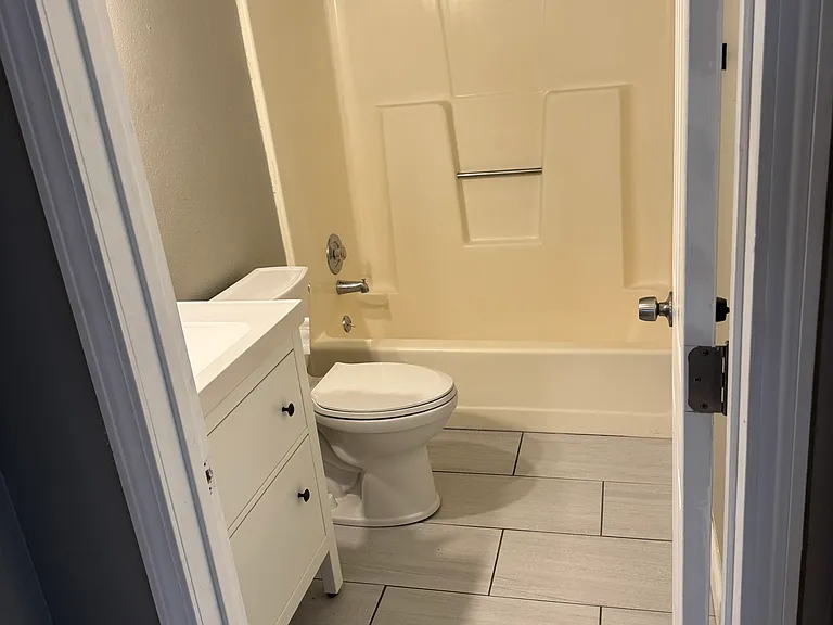 501 Colorado St #7 — Photo 3