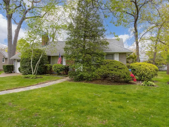 467 N Wood Road, Rockville Centre, NY 11570