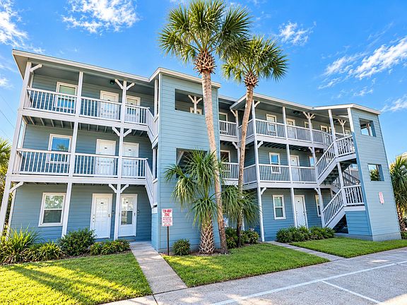 4th image of 126 S Walton Lakeshore Dr #105